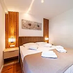 Vrgorac 住宿加早餐酒店 4*