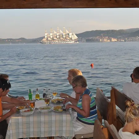 Bed and breakfast Vrgorac