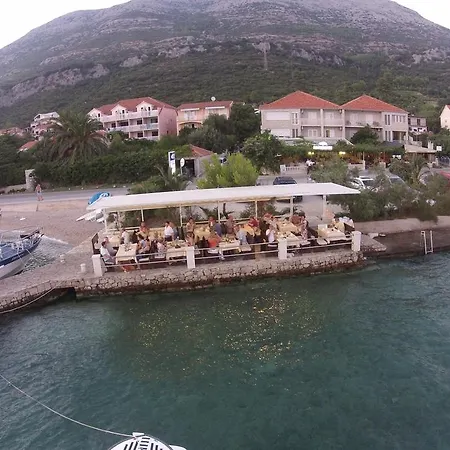 住宿加早餐酒店 Vrgorac