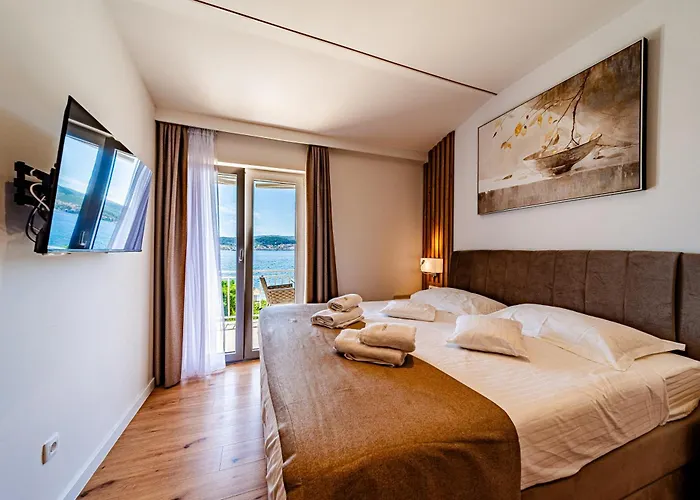 Couette-café Vrgorac 4*